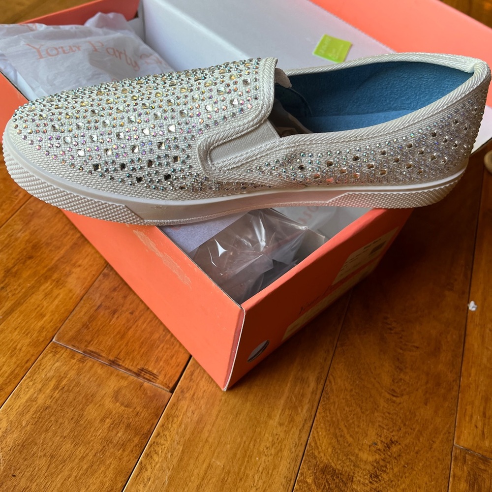 NWT Rissy Roo’s “Your Party Shoes” Crystal studded slip ins size 9